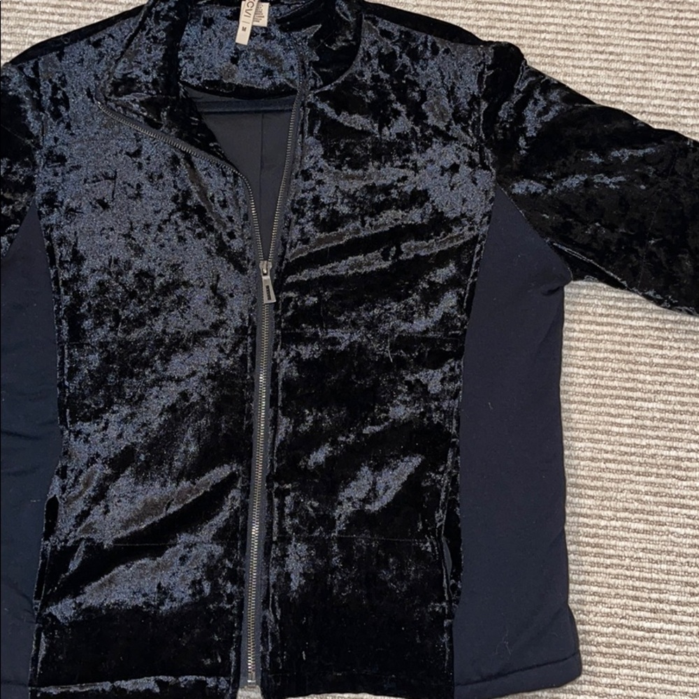 Xcvi Medium Weight Versatile Black Jacket - image 3